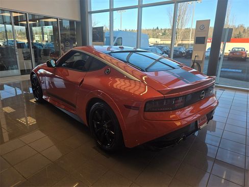 New 2024 Nissan Z Performance w/ Heritage Edition image 6