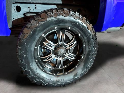 Used 2017 Chevrolet Silverado 1500 LT w/ All Star Edition AWD/4WD image 31