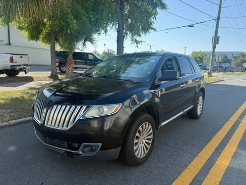 Used 2011 Lincoln MKX 2WD w/ Wood Pkg image 1