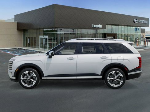 New 2026 Hyundai Palisade Limited FWD image 3
