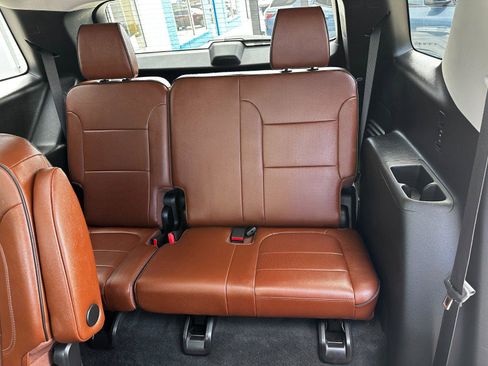 Used 2018 Chevrolet Traverse High Country image 24