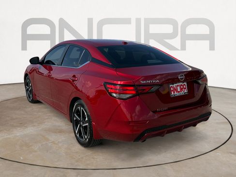 Used 2025 Nissan Sentra SV FWD image 8