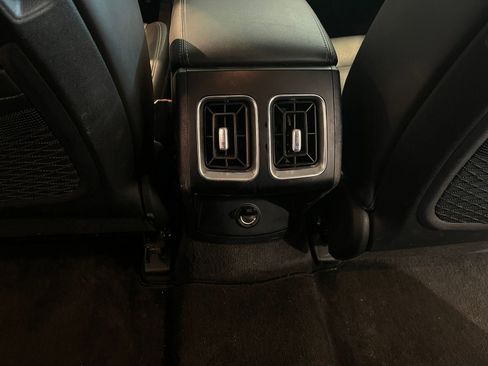 Used 2024 Kia Sorento S image 23