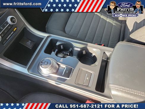 Certified 2022 Ford Edge SE w/ Black Appearance Package AWD/4WD image 8