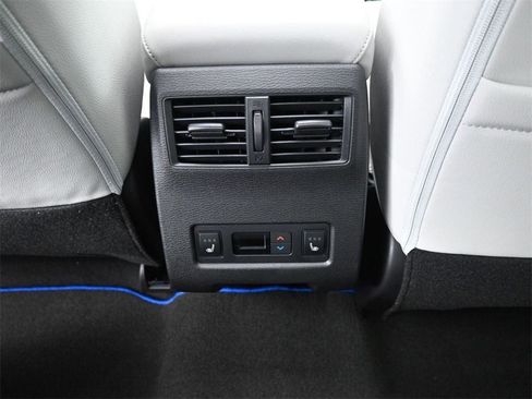 New 2025 Mitsubishi Outlander SEL image 15