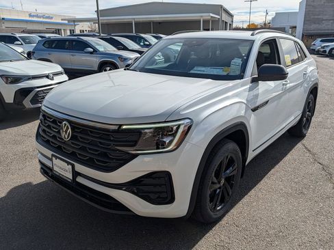 New 2026 Volkswagen Atlas Cross Sport SEL R-Line AWD/4WD image 8