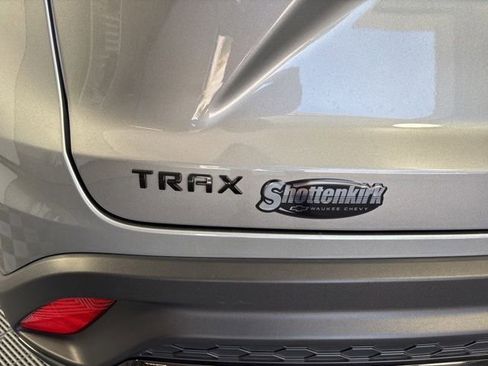 Used 2024 Chevrolet Trax RS w/ Driver Confidence Package FWD image 42