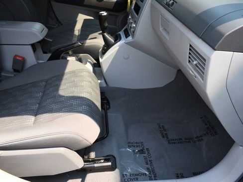 Used 2007 Dodge Caliber SXT FWD image 25