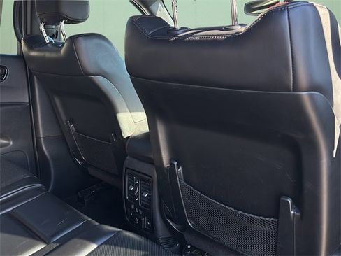 Certified 2024 Dodge Durango GT image 46