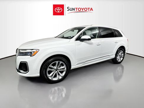 Used 2025 Audi Q7 3.0T Premium Plus AWD/4WD image 9