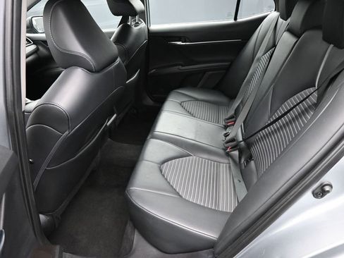Used 2023 Toyota Camry SE FWD image 13