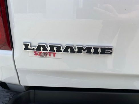 Used 2023 RAM 1500 Laramie AWD/4WD image 5