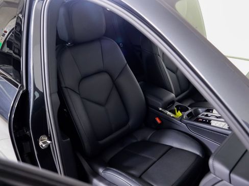 Certified 2026 Porsche Macan S AWD/4WD image 27