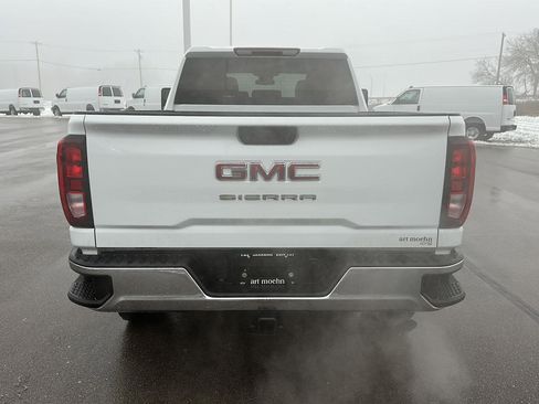 Used 2024 GMC Sierra 2500 Pro w/ Convenience Package image 9