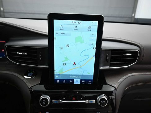 Used 2021 Ford Explorer Platinum w/ Equipment Group 601A image 15