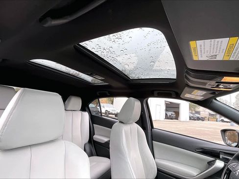 Used 2023 Mitsubishi Eclipse Cross SEL image 12