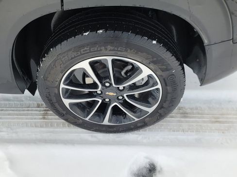 Used 2024 Chevrolet TrailBlazer LT w/ LT Cold Weather Package image 8