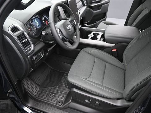 New 2026 RAM 1500 4x4 Crew Cab image 9