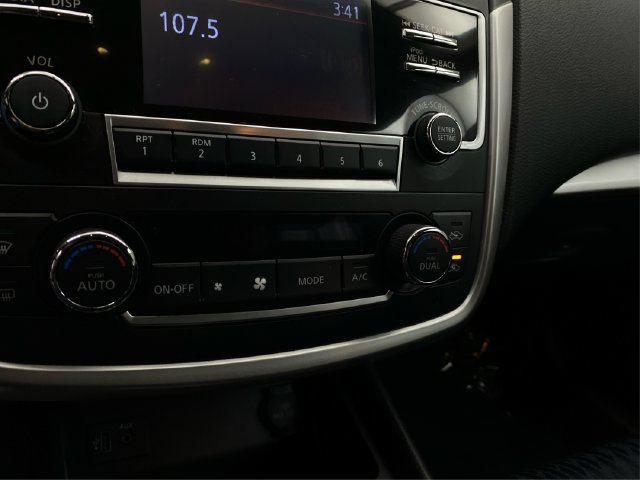 Used 2017 Nissan Altima 2.5 SV FWD image 31