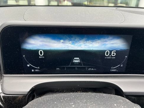 Used 2024 Kia Seltos S FWD image 4