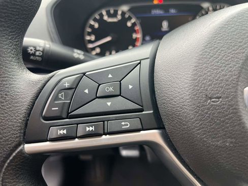 Used 2022 Nissan Altima 2.5 SV image 10