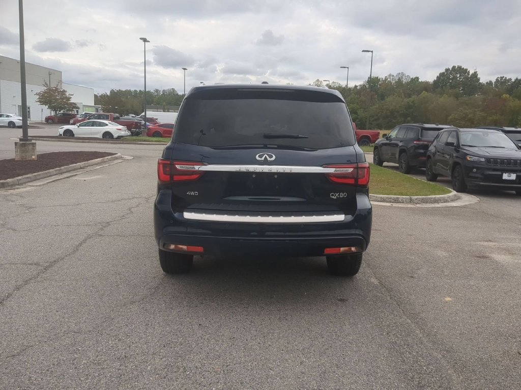 Used 2021 INFINITI QX80 Luxe AWD/4WD image 4