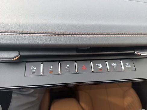 New 2026 Jeep Grand Cherokee L Summit AWD/4WD image 16