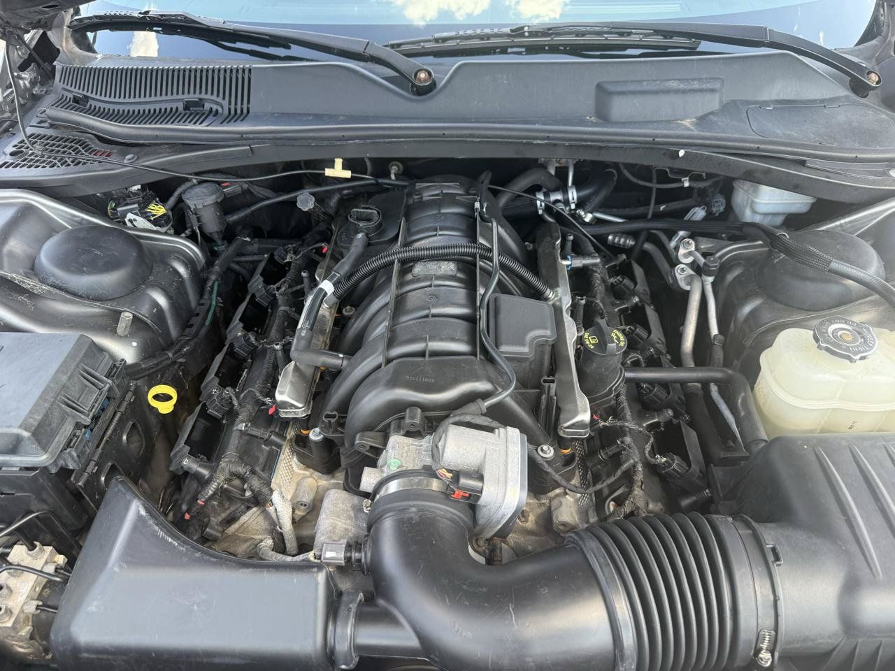 Used 2011 Dodge Challenger R/T RWD image 19