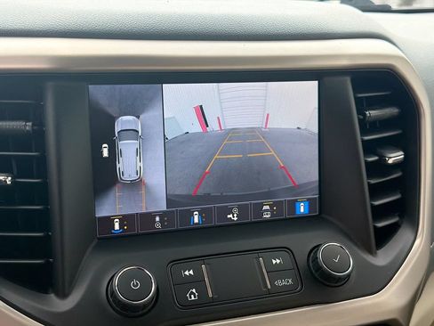 Used 2021 GMC Acadia Denali w/ Denali Technology Package AWD/4WD image 14