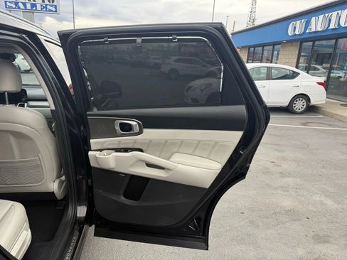 Used 2023 Kia Sorento SX Prestige image 34