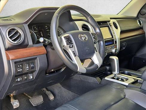 Used 2019 Toyota Tundra Limited w/ Limited Premium Package AWD/4WD image 9