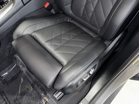 Certified 2025 BMW X5 xDrive50e w/ Premium Package image 34