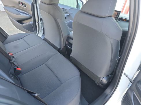 Used 2022 Toyota Corolla LE image 17