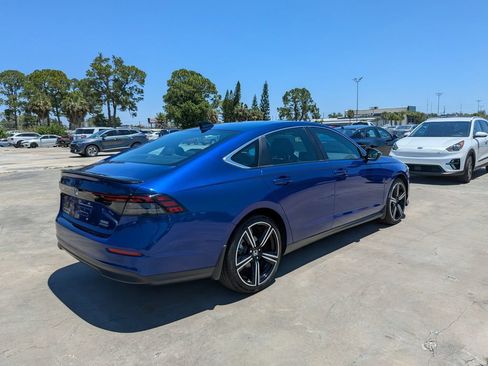 Used 2024 Honda Accord Sport image 8