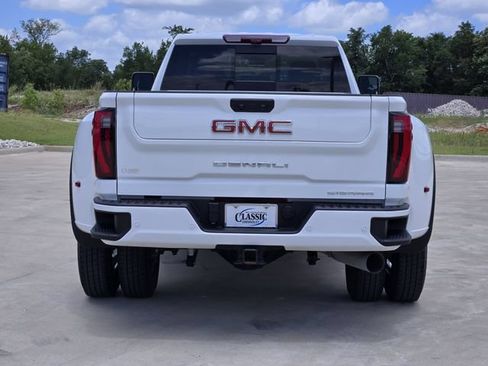 Used 2025 GMC Sierra 3500 Denali w/ Denali Reserve Package AWD/4WD image 7
