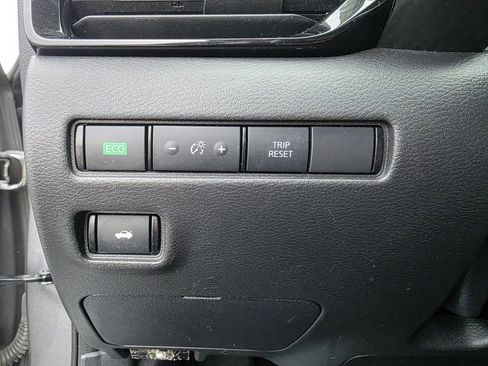 Used 2020 Nissan Sentra SV w/ Trunk Package image 13