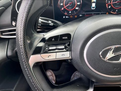 Used 2023 Hyundai Elantra SEL w/ Convenience Package FWD image 20