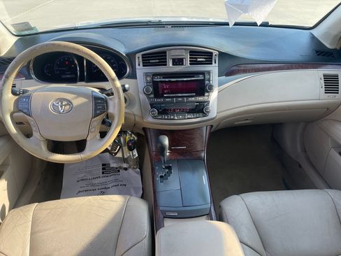 Used 2011 Toyota Avalon FWD image 21