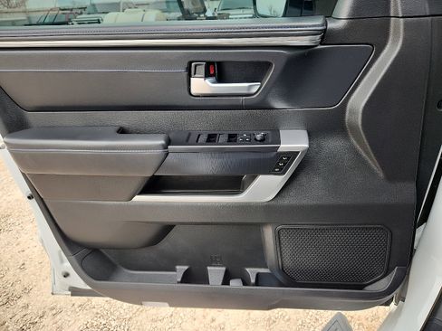 Used 2024 Toyota Sequoia Platinum AWD/4WD image 12