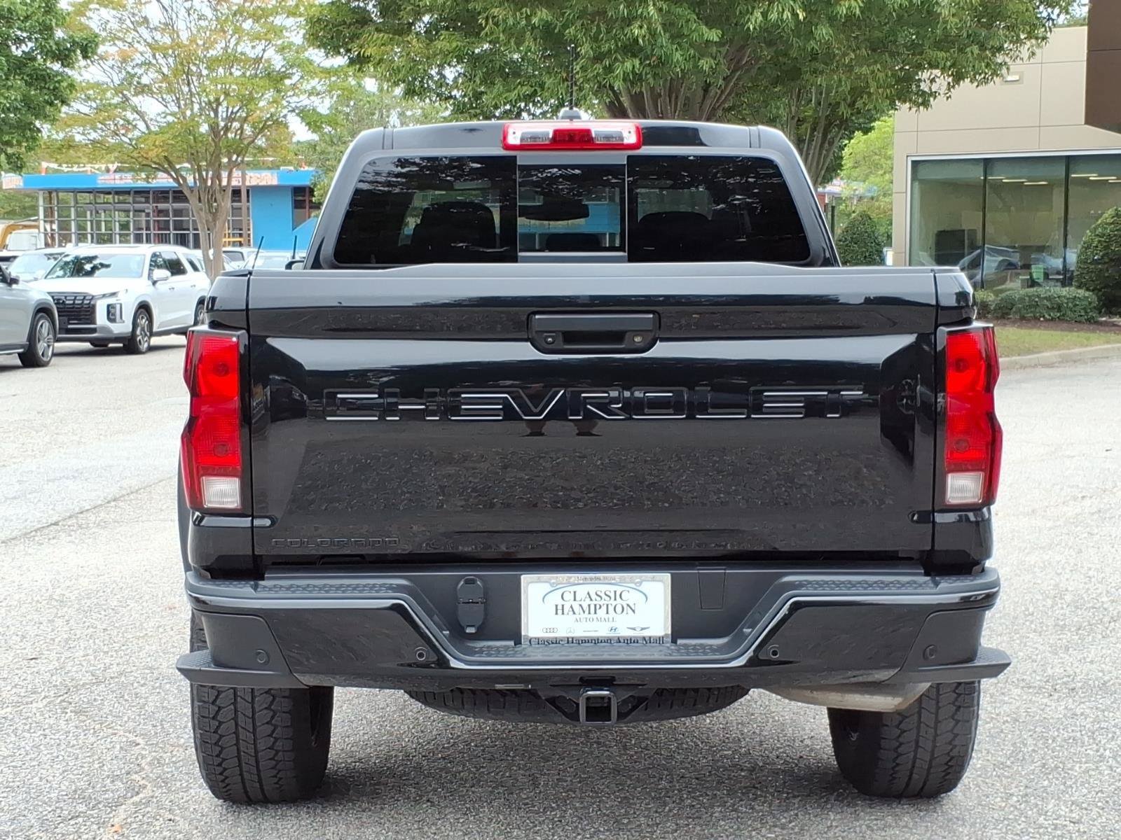 Used 2023 Chevrolet Colorado Trail Boss w/ Safety Package AWD/4WD image 10