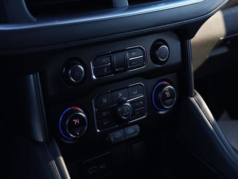 Used 2021 Chevrolet Tahoe LS image 17