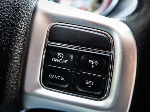 Used 2019 Dodge Grand Caravan GT image 24