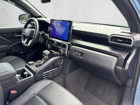 Used 2025 Toyota 4Runner Limited RWD image 27
