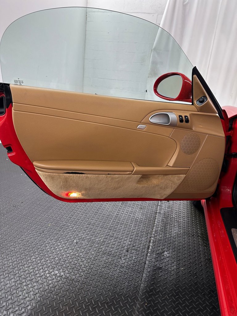 Used 2010 Porsche Boxster RWD image 8