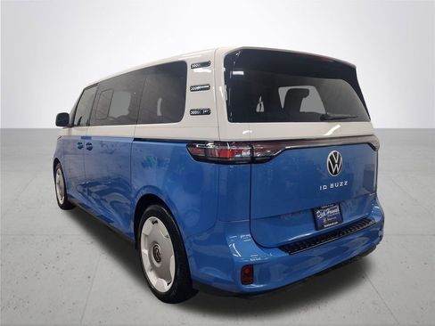 New 2025 Volkswagen ID. Buzz 1st Edition image 7