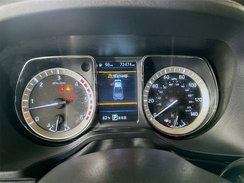 Used 2019 Nissan Titan S image 11