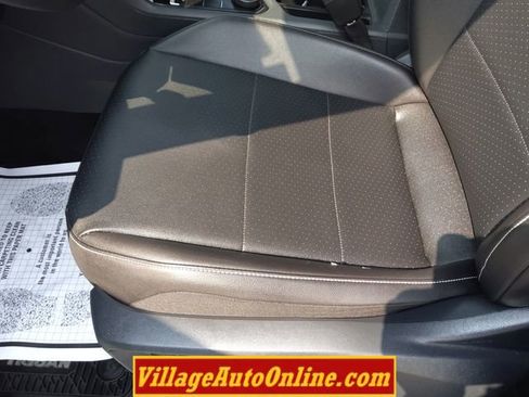 Used 2021 Volkswagen Tiguan SE image 22