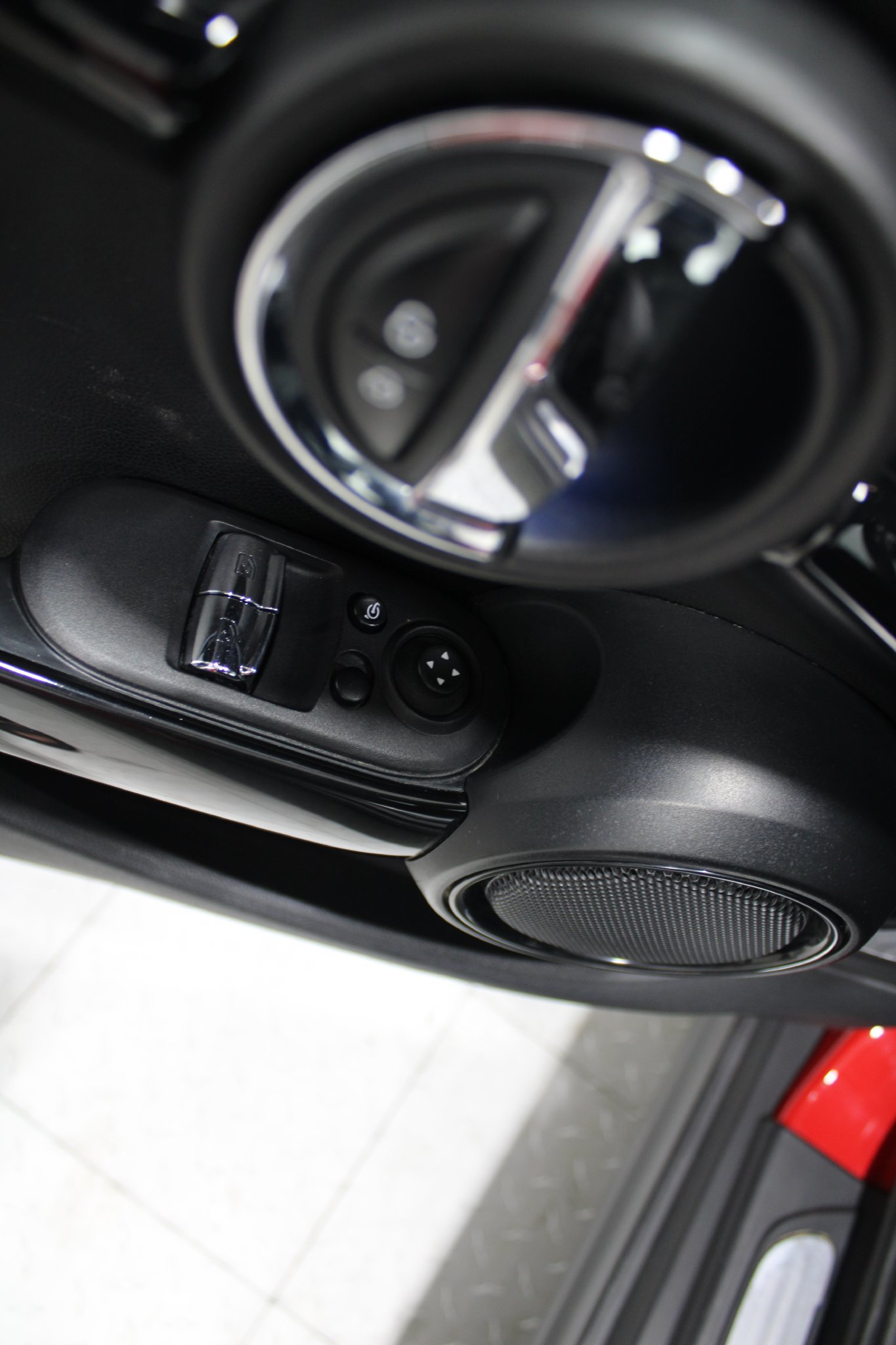 Used 2023 MINI Cooper 2-Door Hardtop FWD image 35