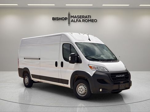 Used 2025 RAM ProMaster 2500 w/ Convenience Group FWD image 1