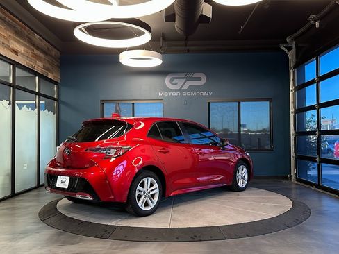 Used 2022 Toyota Corolla SE image 3